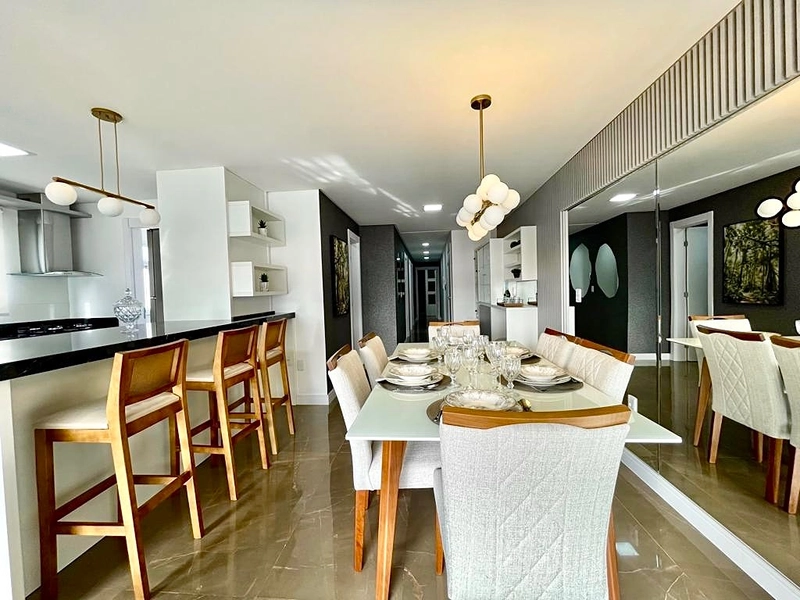 Apartamento novo, mobiliado e decorado, a apenas 2 quadras do mar!: 11ª foto da galeria de imagens do imóvel