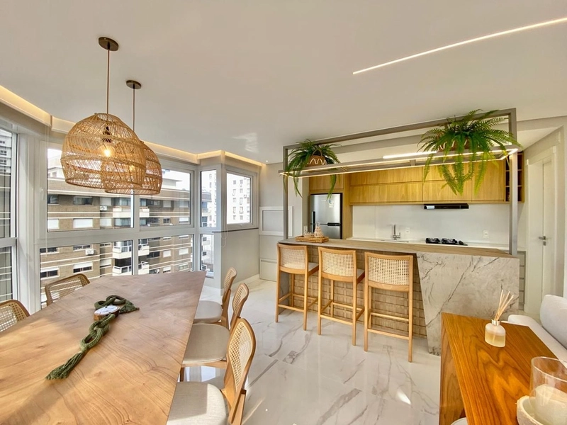 Novo! Finamente Mobiliado & Decorado! Apartamento de esquina!: 10ª foto da galeria de imagens do imóvel