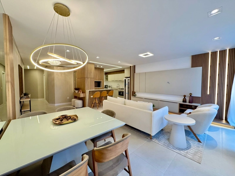 Novo! Finamente Mobiliado & Decorado!: 5ª foto da galeria de imagens do imóvel