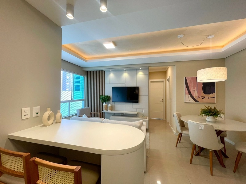 2 DORMITÓRIOS FINAMENTE MOBILIADO E DECORADO EM FRENTE A PRAÇA ISRAELITA!: 5ª foto da galeria de imagens do imóvel