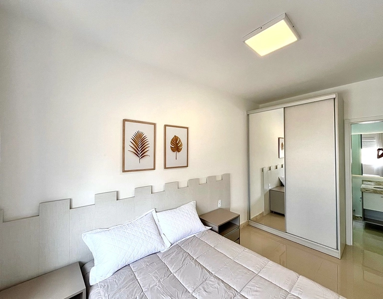 2 DORMITÓRIOS EM FRENTE A PRAÇA ISRAELITA, MOBILIADO E DECORADO EM 48X DIRETO!: 11ª foto da galeria de imagens do imóvel