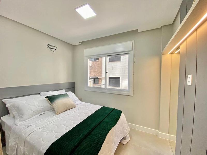 Novo! Bairro Navegantes! Junto a praça Tiaraju: 13ª foto da galeria de imagens do imóvel