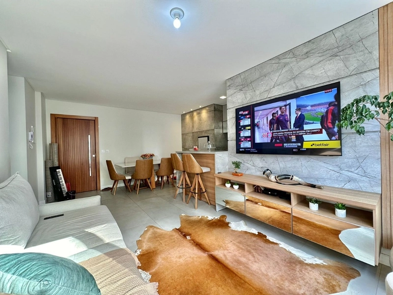 Apartamento de 2 dormitórios de frente com preço de oportunidade e condição de pagamento facilitada no bairro Navegantes: 1ª foto da galeria de imagens do imóvel