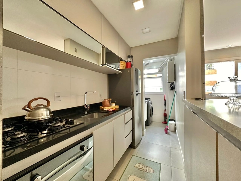 Apartamento de 2 dormitórios de frente com preço de oportunidade e condição de pagamento facilitada no bairro Navegantes: 3ª foto da galeria de imagens do imóvel