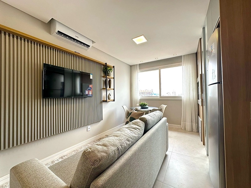 2 dormitórios com suíte, mobiliado e decorado! 48x direto com o proprietário.: 2ª foto da galeria de imagens do imóvel