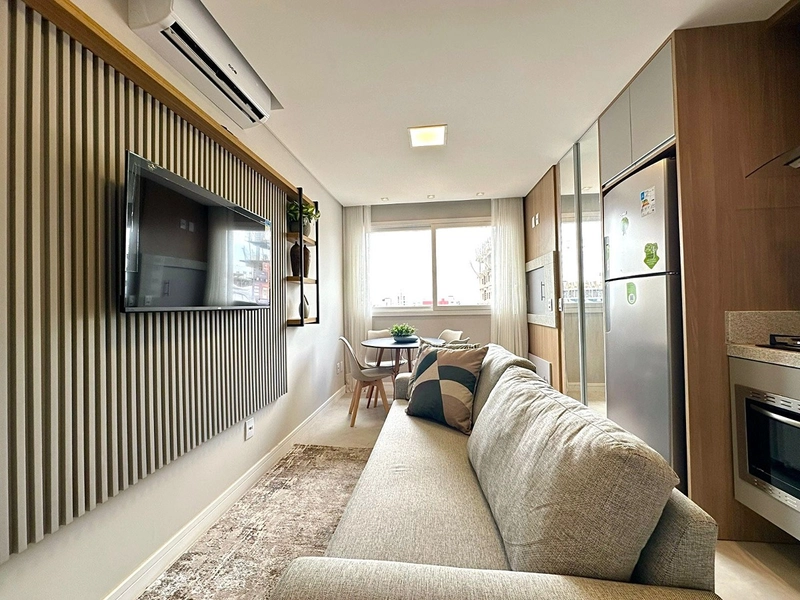 2 dormitórios com suíte, mobiliado e decorado! 48x direto com o proprietário.: 1ª foto da galeria de imagens do imóvel