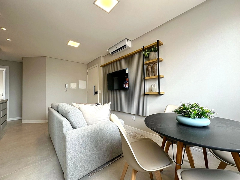 2 dormitórios com suíte, mobiliado e decorado! 48x direto com o proprietário.: 4ª foto da galeria de imagens do imóvel