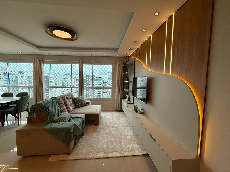 MOBILIADO E DECORADO DE FRENTE PARA PRAÇA!!: 8ª foto da galeria de imagens do imóvel