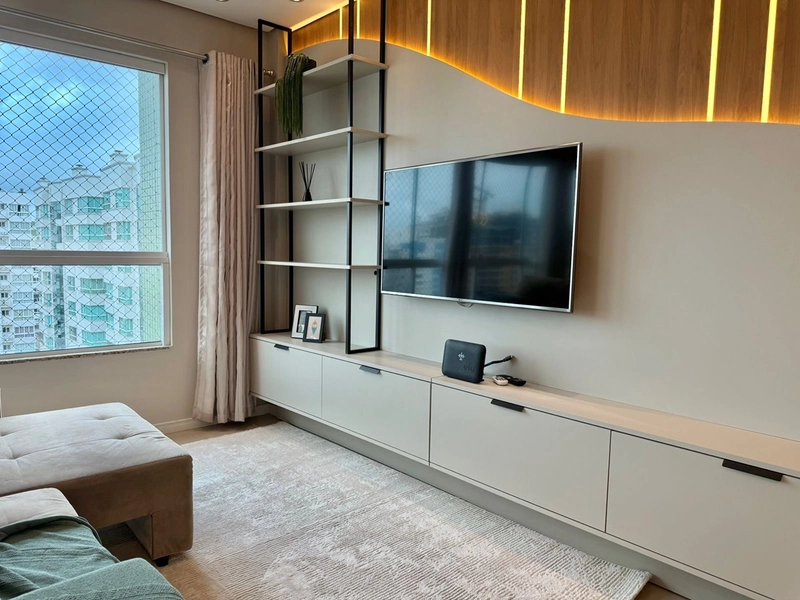 MOBILIADO E DECORADO DE FRENTE PARA PRAÇA!!: 6ª foto da galeria de imagens do imóvel