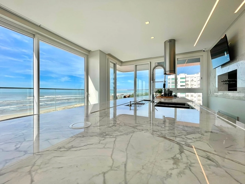 UM APARTAMENTO, UM ANDAR, UM MAR INTEIRO AOS SEUS PÉS.: 16ª foto da galeria de imagens do imóvel