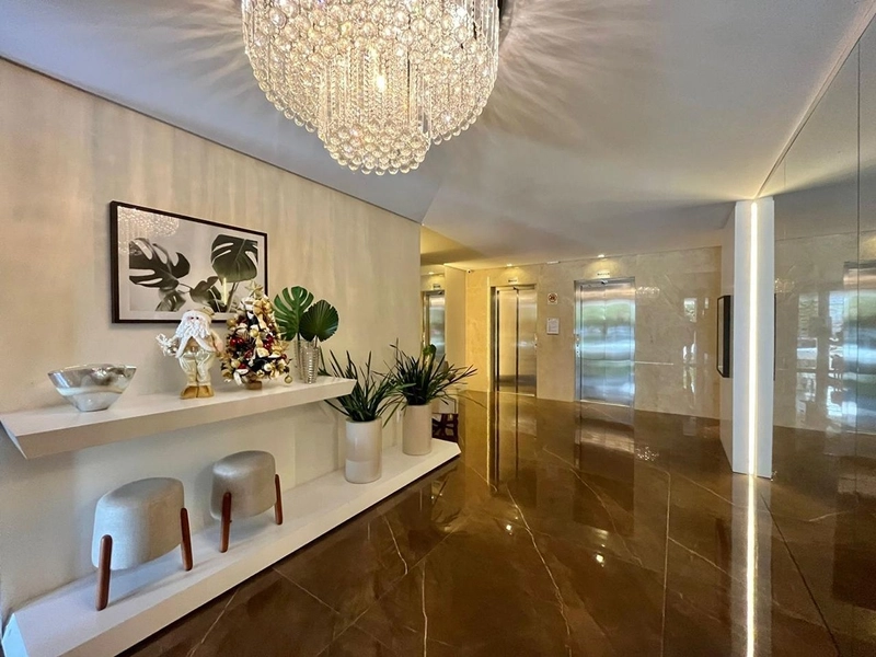 3 dormitórios com duas vagas finamente decorado em frente e praça da igreja Luterana: 28ª foto da galeria de imagens do imóvel