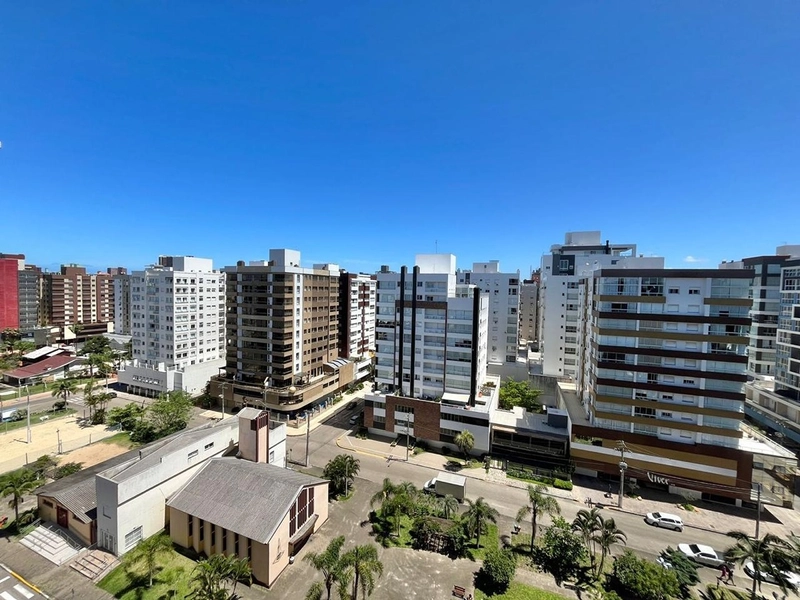 3 dormitórios com duas vagas finamente decorado em frente e praça da igreja Luterana: 7ª foto da galeria de imagens do imóvel