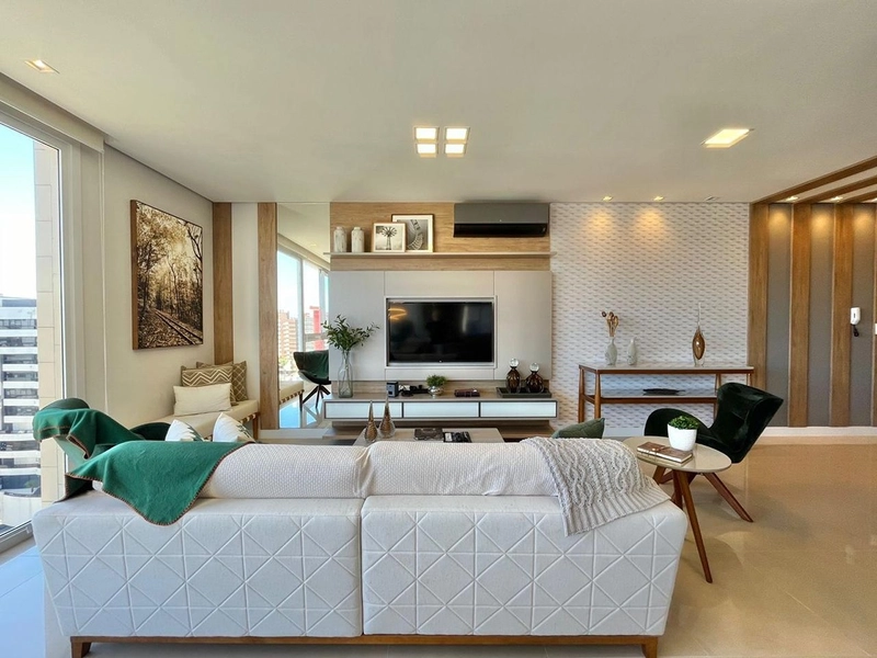 3 dormitórios com duas vagas finamente decorado em frente e praça da igreja Luterana: 2ª foto da galeria de imagens do imóvel