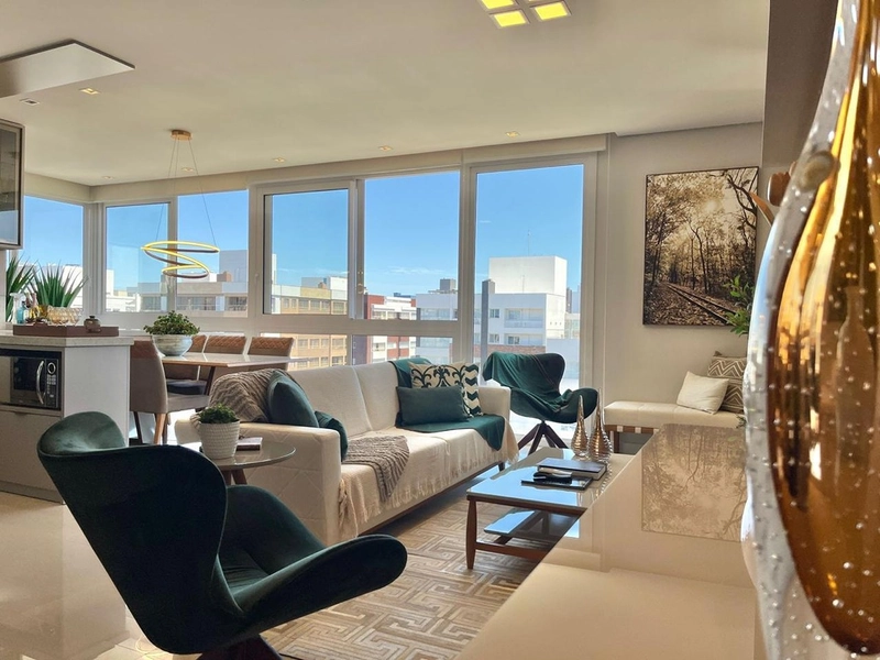 3 dormitórios com duas vagas finamente decorado em frente e praça da igreja Luterana: 4ª foto da galeria de imagens do imóvel