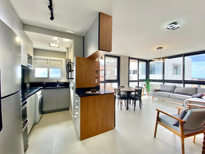 Linda vista para o mar! Junto à praça Flávio Boianovisk em Capão da Canoa!: 1ª foto da galeria de imagens do imóvel