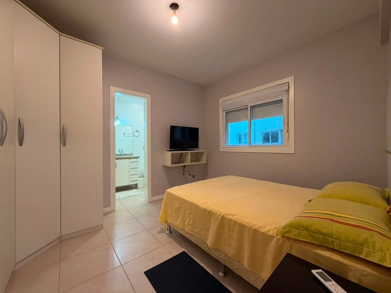 APARTAMENTO À BEIRA MAR | VISTA DESLUMBRANTE PARA O MAR EM CAPÃO DA CANOA 🌊✨: 3ª foto da galeria de imagens do imóvel
