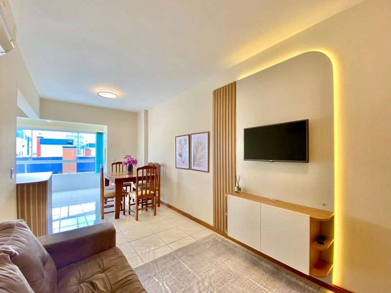 Apartamento diferenciado! 01 dormitório com sacada de frente! : 3ª foto da galeria de imagens do imóvel