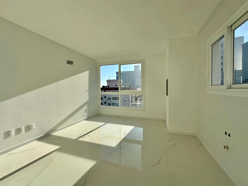 2 DORMITÓRIOS COM SUÍTE, DE FRENTE NO CENTRO COM INFRAESTRUTURA NO ROOFTOP.: 8ª foto da galeria de imagens do imóvel