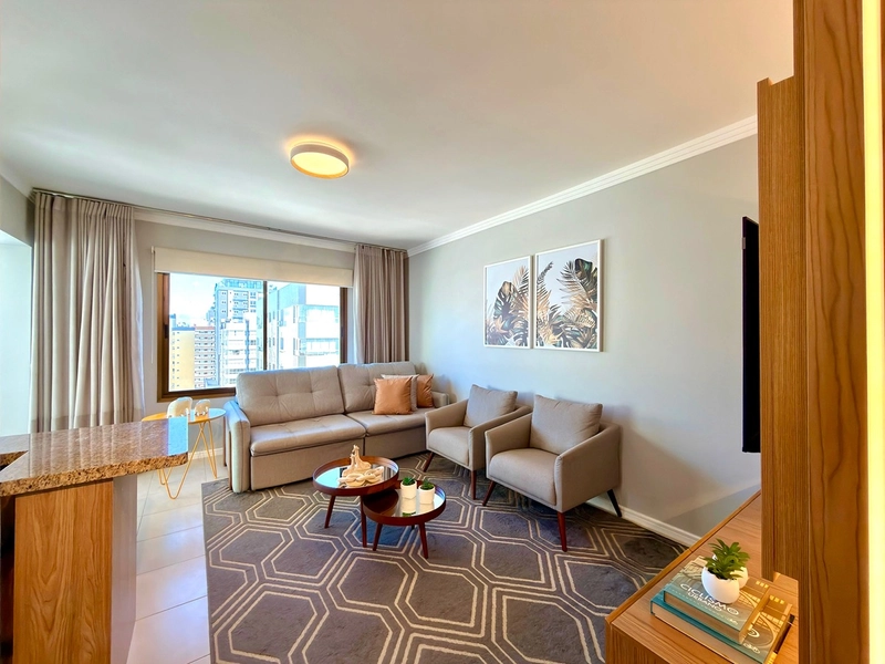 1 DORMITÓRIO, SACADÃO DE FRENTE NA NAVEGANTES!: 3ª foto da galeria de imagens do imóvel