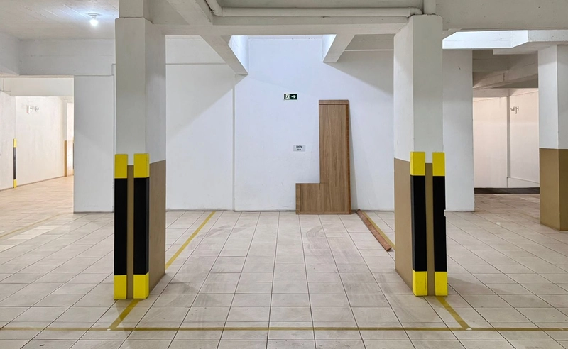 2 DORMITÓRIOS NO CENTRO DECORADO: 2ª foto da galeria de imagens do imóvel