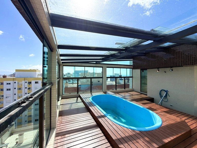 COBERTURA DE ALTO PADRÃO COM PISCINA PRIVATIVA E VISTA PARA O MAR E A SERRA: 6ª foto da galeria de imagens do imóvel
