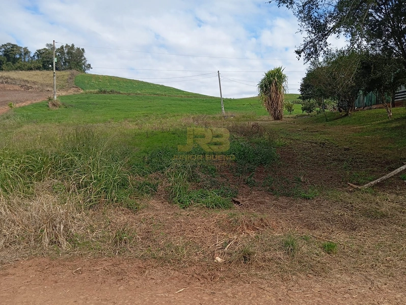 CHÁCARA A APENAS 4,5 KM DA CIDADE: 2ª foto da galeria de imagens do imóvel