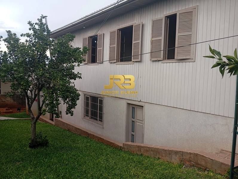 CASA MISTA DE ESQUINA COM EXCELENTE LOCALIZAÇÃO: 4ª foto da galeria de imagens do imóvel