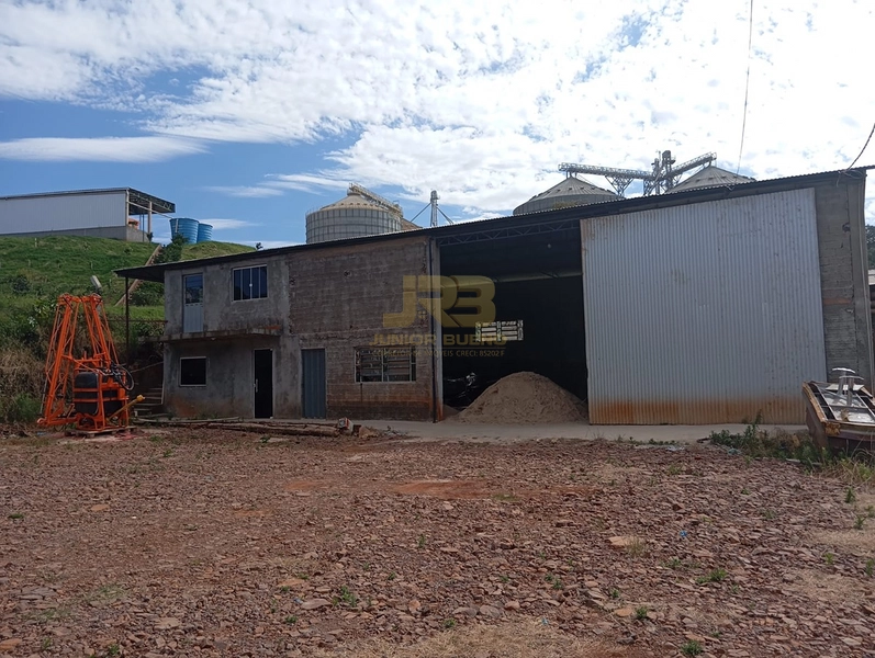 GALPÃO DE 300m²: 2ª foto da galeria de imagens do imóvel