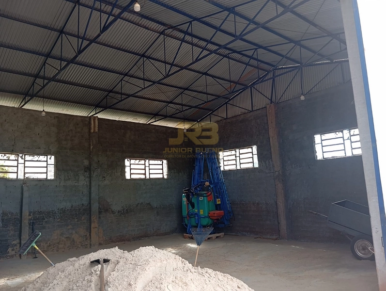 GALPÃO DE 300m²: 4ª foto da galeria de imagens do imóvel