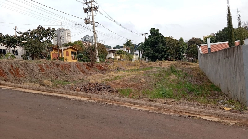 TERRENO À VENDA - CENTRO: 5ª foto da galeria de imagens do imóvel