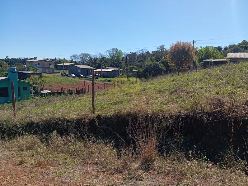 TERRENO À VENDA NA LINHA QUEIROZ: 6ª foto da galeria de imagens do imóvel