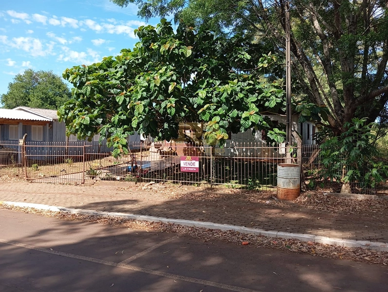 TERRENO DE 750m² 15X50: 2ª foto da galeria de imagens do imóvel
