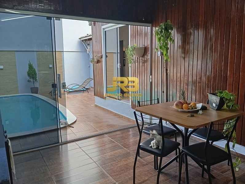 CHARNOSA CASA NO CENTRO: 33ª foto da galeria de imagens do imóvel