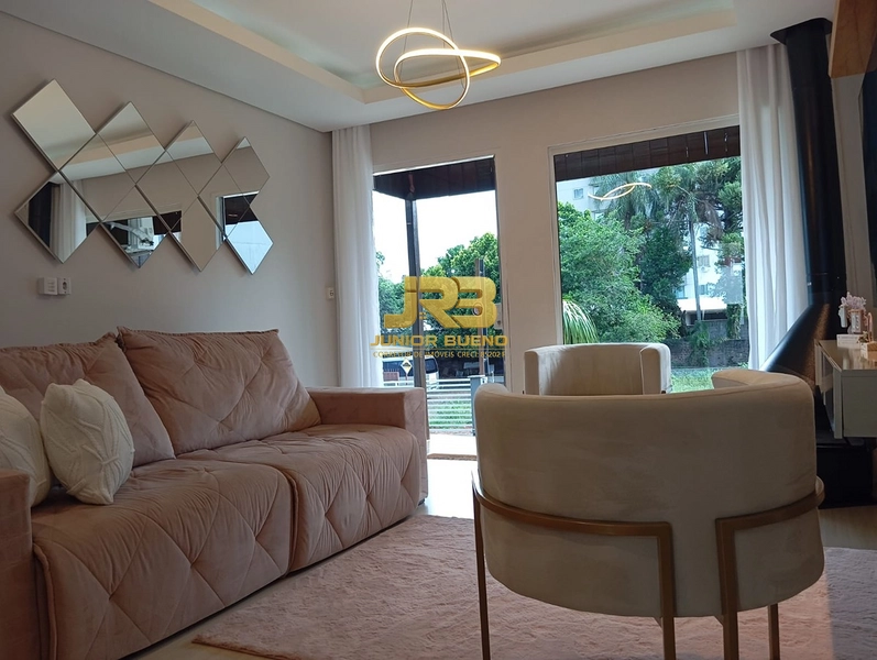 CHARNOSA CASA NO CENTRO: 12ª foto da galeria de imagens do imóvel