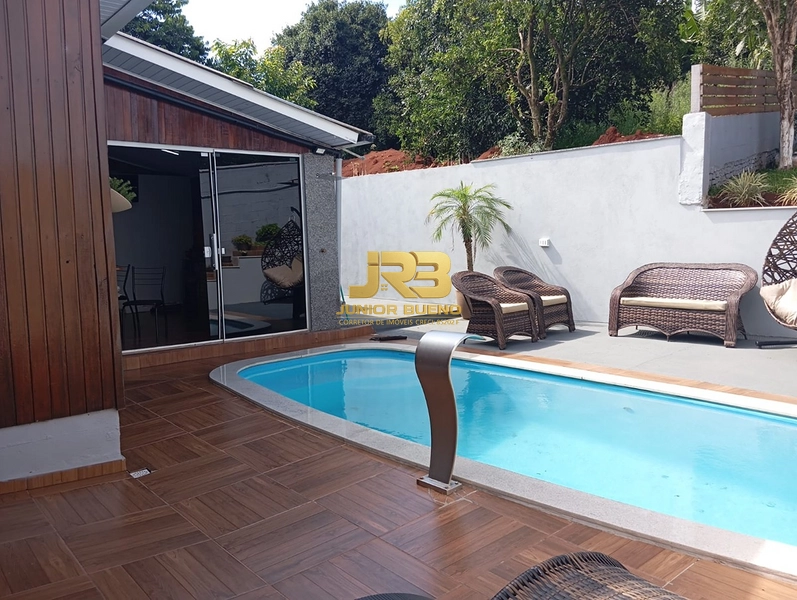 CHARNOSA CASA NO CENTRO: 15ª foto da galeria de imagens do imóvel