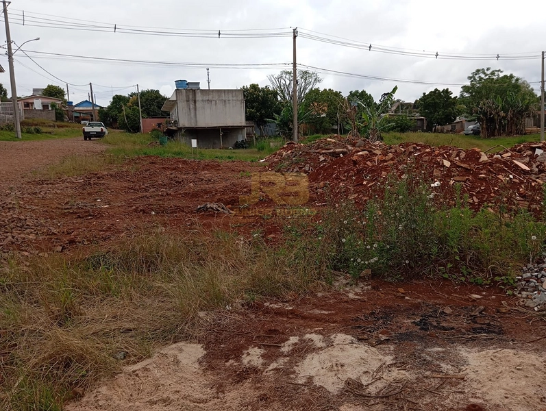 TERRENO DE ESQUINA 300m²: 9ª foto da galeria de imagens do imóvel