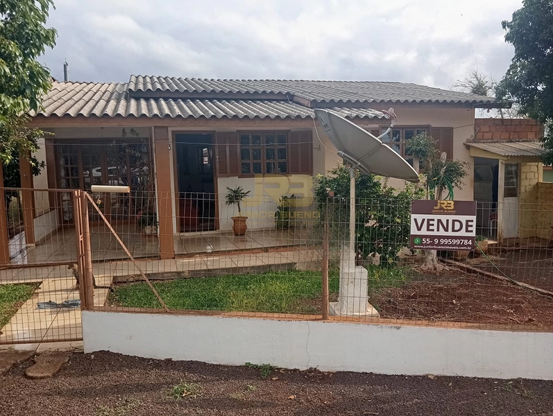 CASA COM 84m² E TERRENO COM 274M²: 1ª foto da galeria de imagens do imóvel