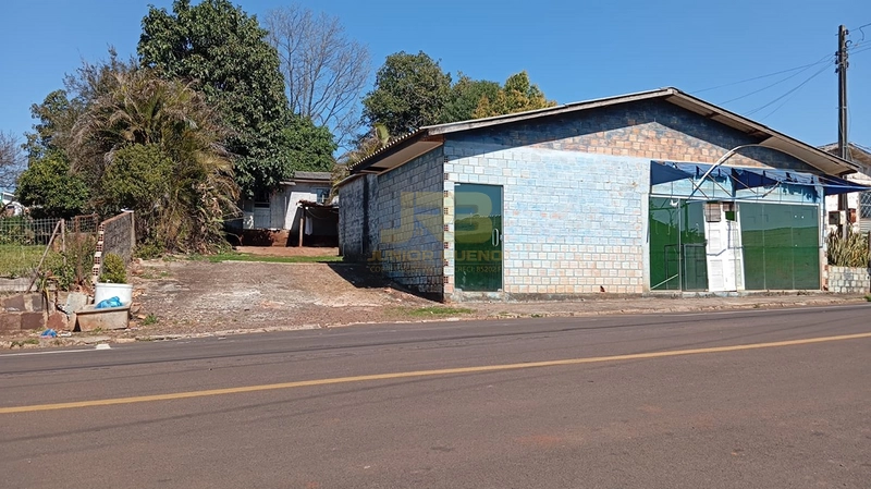 TERRENO COM 02 CASAS: 1ª foto da galeria de imagens do imóvel