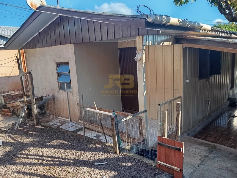 CASAS À VENDA  NO MESMO TERRENO: 2ª foto da galeria de imagens do imóvel