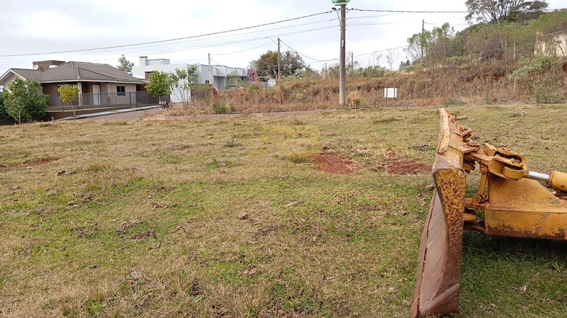 TERRENO LOT. FIGUEIRAS: 2ª foto da galeria de imagens do imóvel