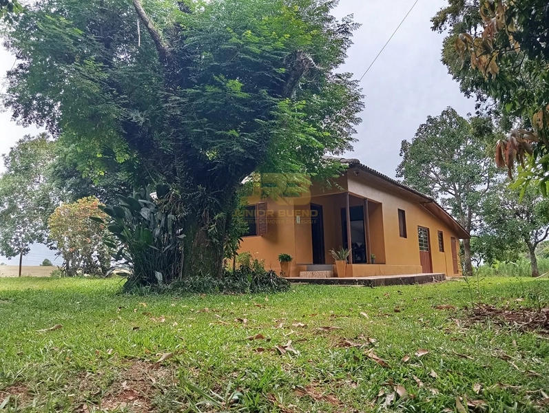 EXCELENTE CHÁCARA À VENDA: 3ª foto da galeria de imagens do imóvel