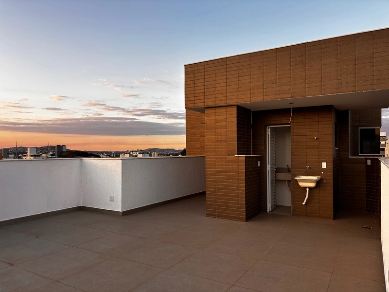 Viva alto, receba bem e celebre cada instante no seu espaço, ao pôr-do-sol.: 20ª foto da galeria de imagens do imóvel