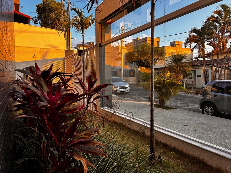 Viva alto, receba bem e celebre cada instante no seu espaço, ao pôr-do-sol.: 2ª foto da galeria de imagens do imóvel