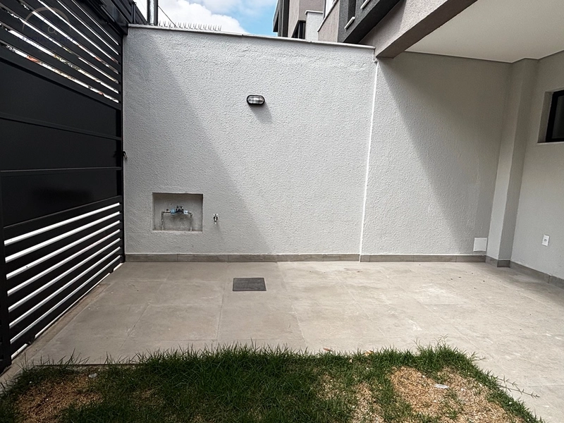 Integração, área externa e espaço para seu jardim.: 2ª foto da galeria de imagens do imóvel