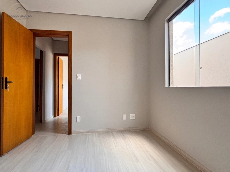 Uma casa linear pensada para viver e receber.: 24ª foto da galeria de imagens do imóvel