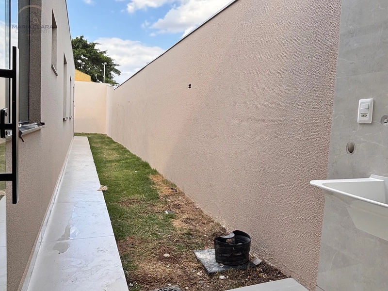 Uma casa linear pensada para viver e receber.: 8ª foto da galeria de imagens do imóvel