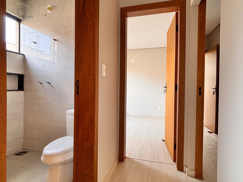Uma casa linear pensada para viver e receber.: 21ª foto da galeria de imagens do imóvel
