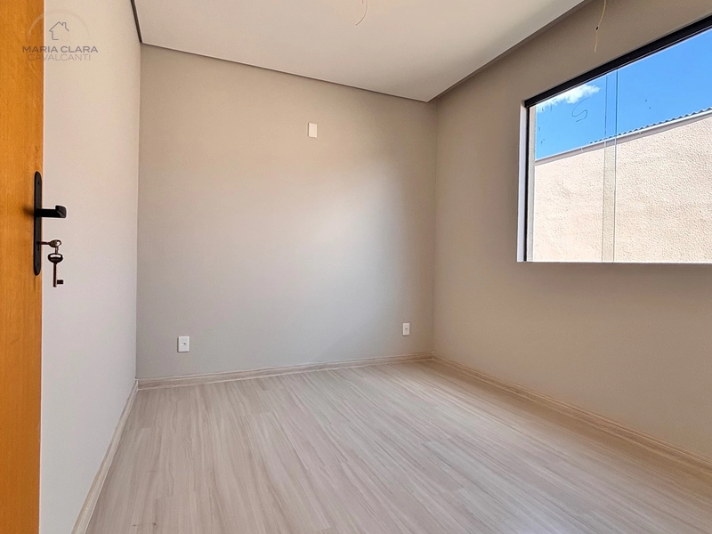 Uma casa linear pensada para viver e receber.: 18ª foto da galeria de imagens do imóvel