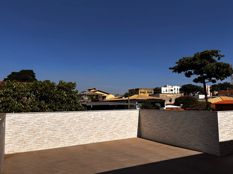 Terraço amplo para suas memórias, brisa leve e momentos inesquecíveis juntos.: 19ª foto da galeria de imagens do imóvel