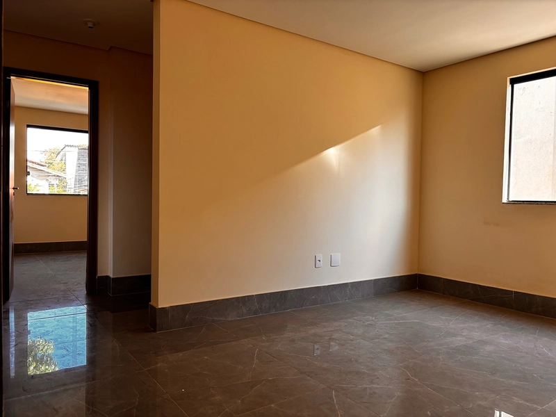 Terraço amplo para suas memórias, brisa leve e momentos inesquecíveis juntos.: 5ª foto da galeria de imagens do imóvel